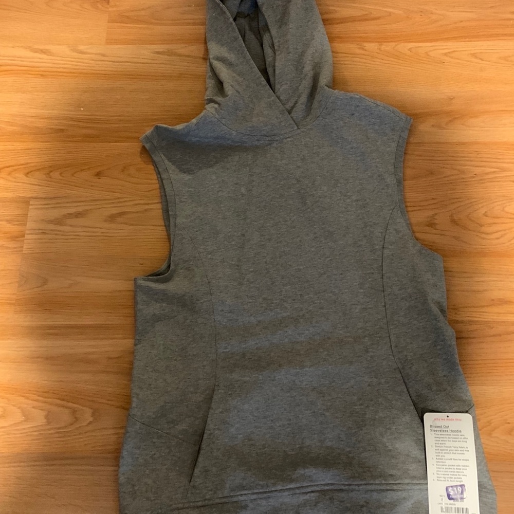 Lululemon size 8 hoodie brand new